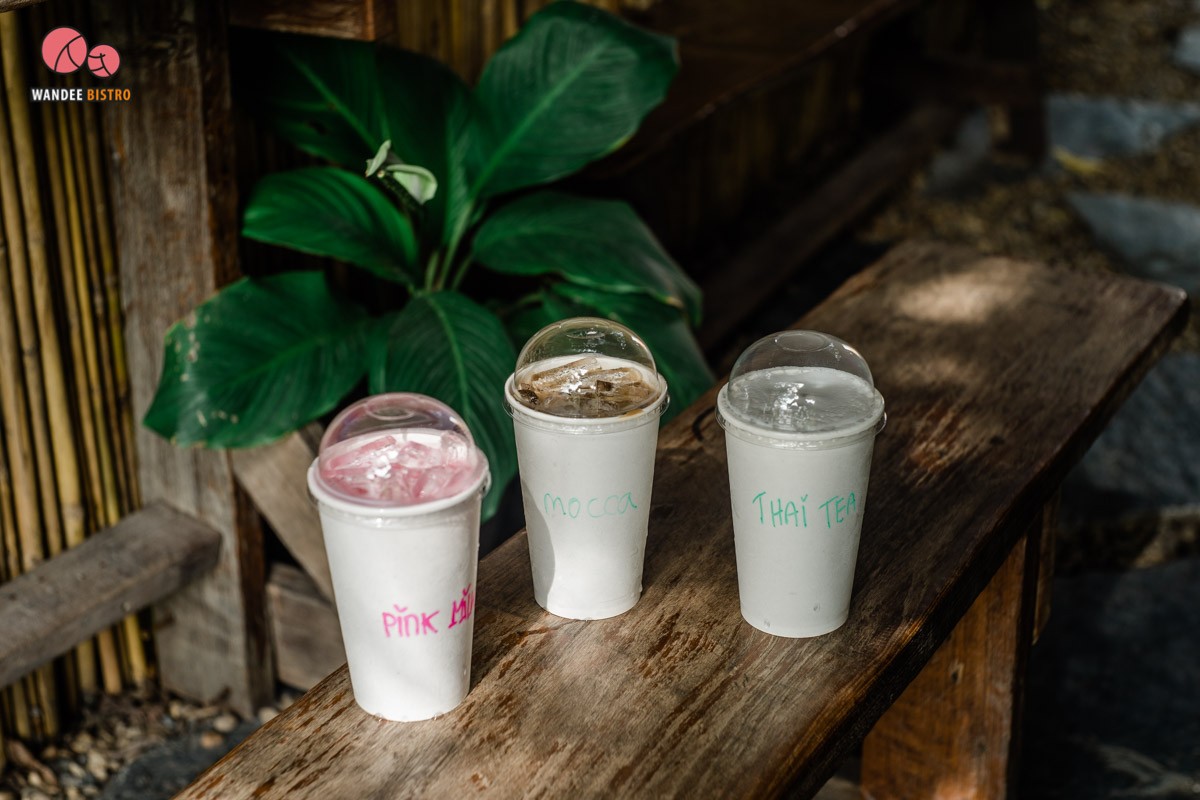 888 little hill คาเฟ่กระท่อมสุดคิวท์ ทุกเมนู 20 บาท บรรยากาศร่มรื่น สดชื่นมากเวอร์ 888 little hill คาเฟ่กระท่อมสุดคิวท์ ทุกเมนู 20 บาท บรรยากาศร่มรื่น สดชื่นมากเวอร์