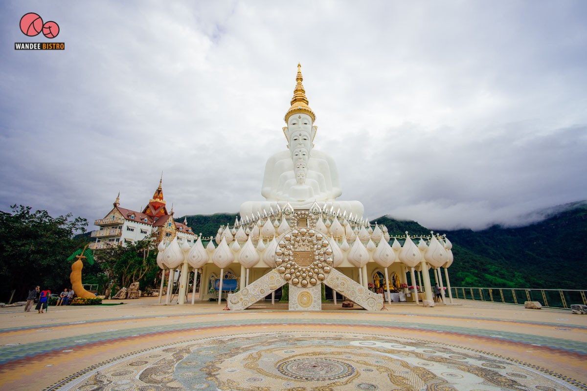 วัดพระธาตุผาซ่อนแก้ว เพชรบูรณ์ ช่วงหน้าฝน หมอกสวย สดชื่นชุ่มฉ่ำ บรรยากาศดี 