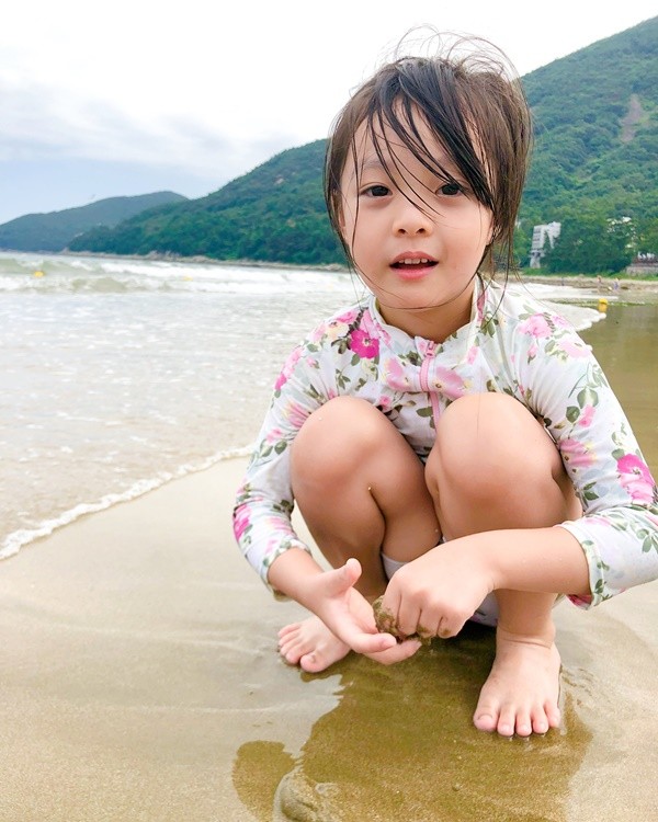 รวม IG แม่ลูกน่าส่อง ดูเพลินจนลืมเหงา ช่วงกักตัวอยู่บ้านหนีโควิด-19