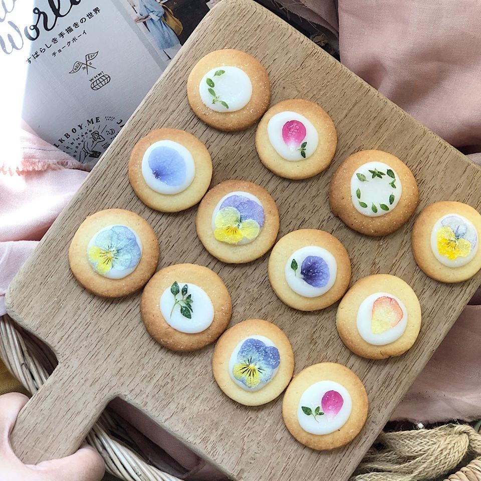 รวม 10 คาเฟ่ ย่านอารีย์ เครื่องดื่มและอาหารอร่อย มุมถ่ายรูปสวยๆ เพียบ