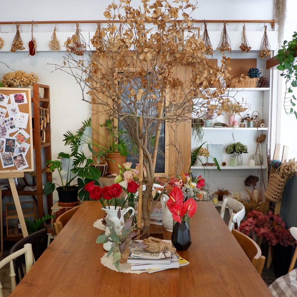 รวม 10 คาเฟ่ ย่านอารีย์ เครื่องดื่มและอาหารอร่อย มุมถ่ายรูปสวยๆ เพียบ