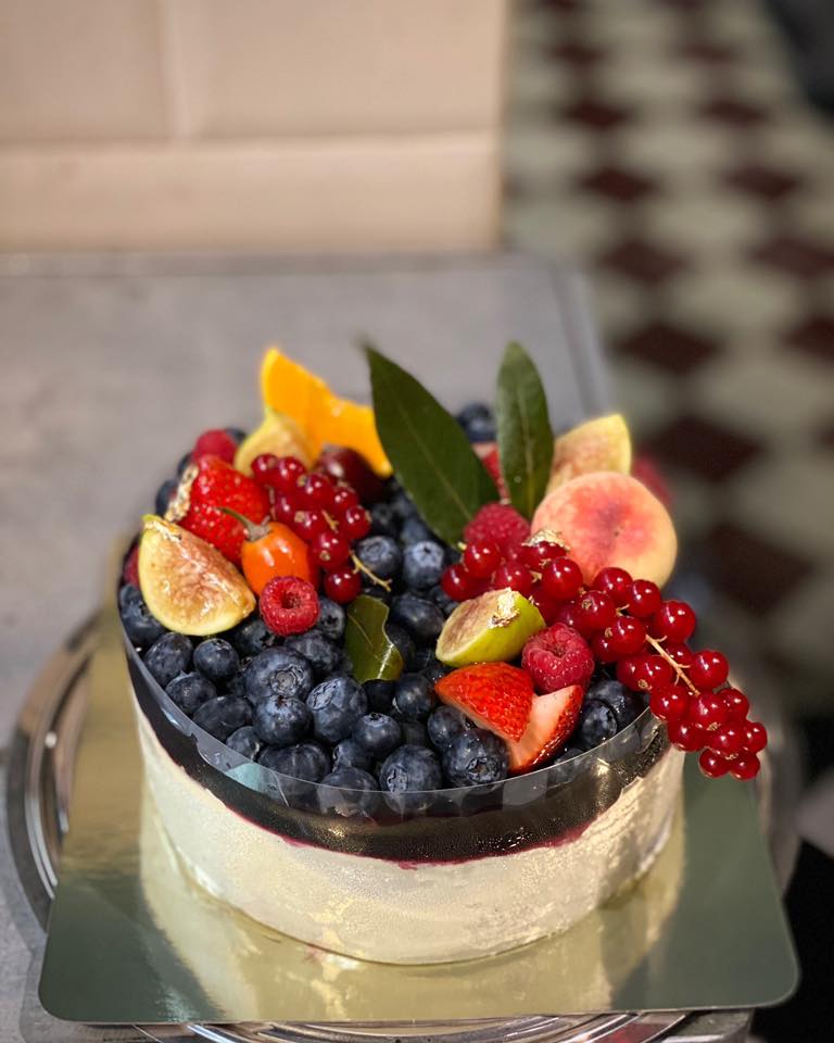 รวม 10 คาเฟ่ ย่านอารีย์ เครื่องดื่มและอาหารอร่อย มุมถ่ายรูปสวยๆ เพียบ