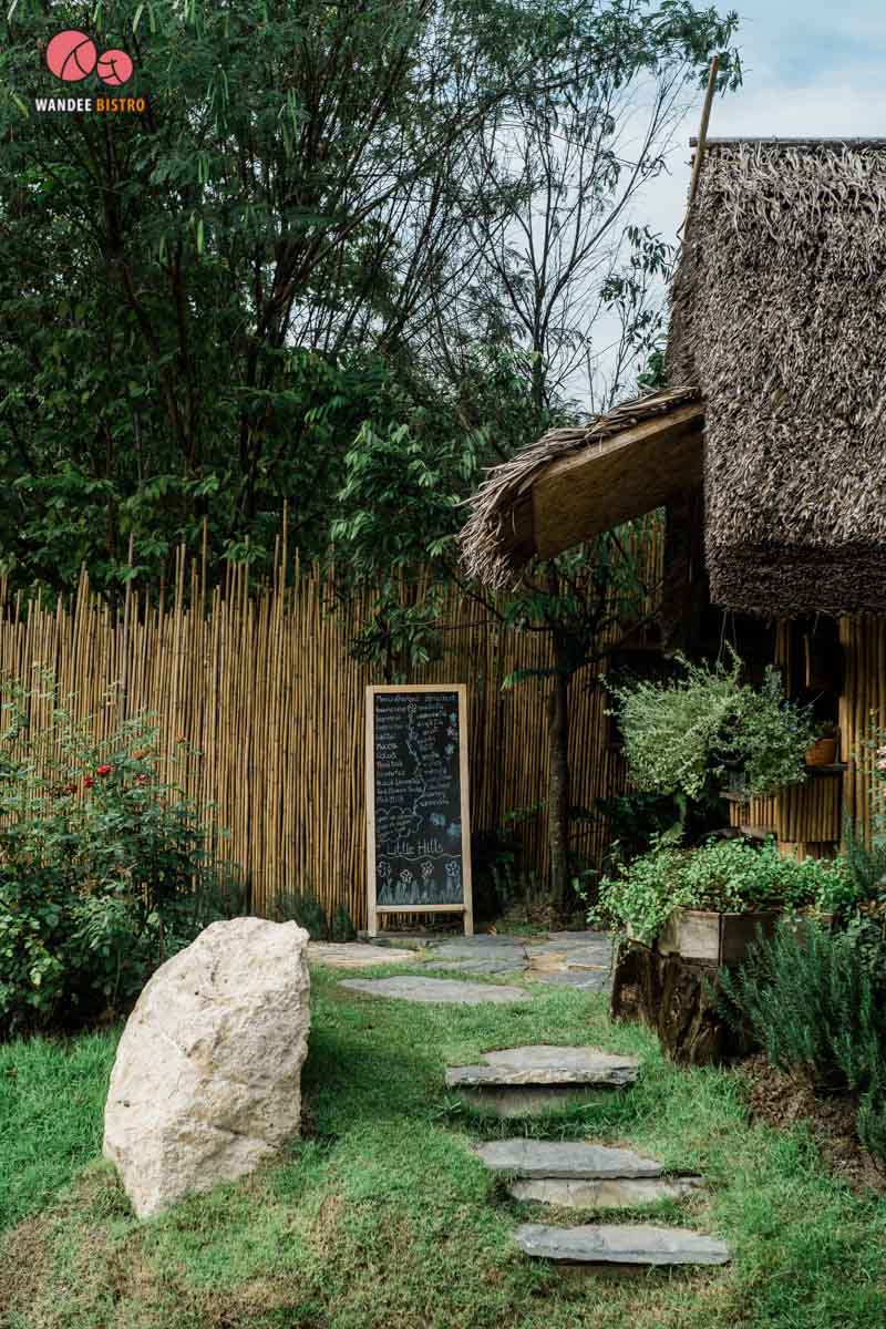 888 little hill คาเฟ่กระท่อมสุดคิวท์ ทุกเมนู 20 บาท บรรยากาศร่มรื่น สดชื่นมากเวอร์ 888 little hill คาเฟ่กระท่อมสุดคิวท์ ทุกเมนู 20 บาท บรรยากาศร่มรื่น สดชื่นมากเวอร์