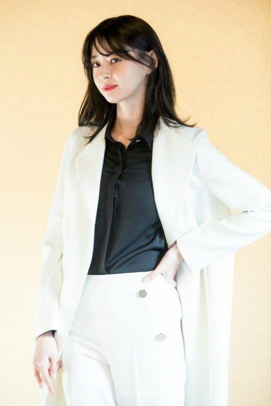 12 แฟชั่นสไตล์ โอซูอา Itaewon Class  สาวหน้าหวานที่หนุ่ม ๆ คลั่งหนักมาก
