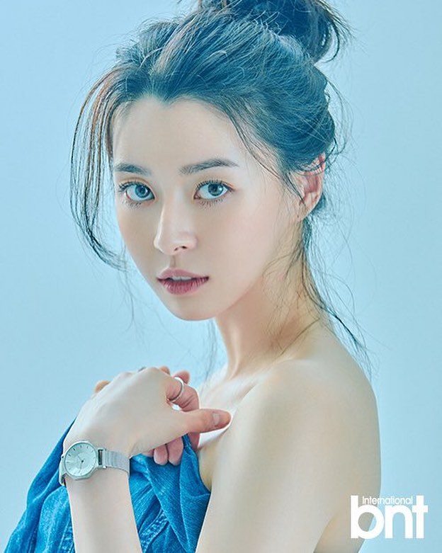 12 แฟชั่นสไตล์ โอซูอา Itaewon Class  สาวหน้าหวานที่หนุ่ม ๆ คลั่งหนักมาก