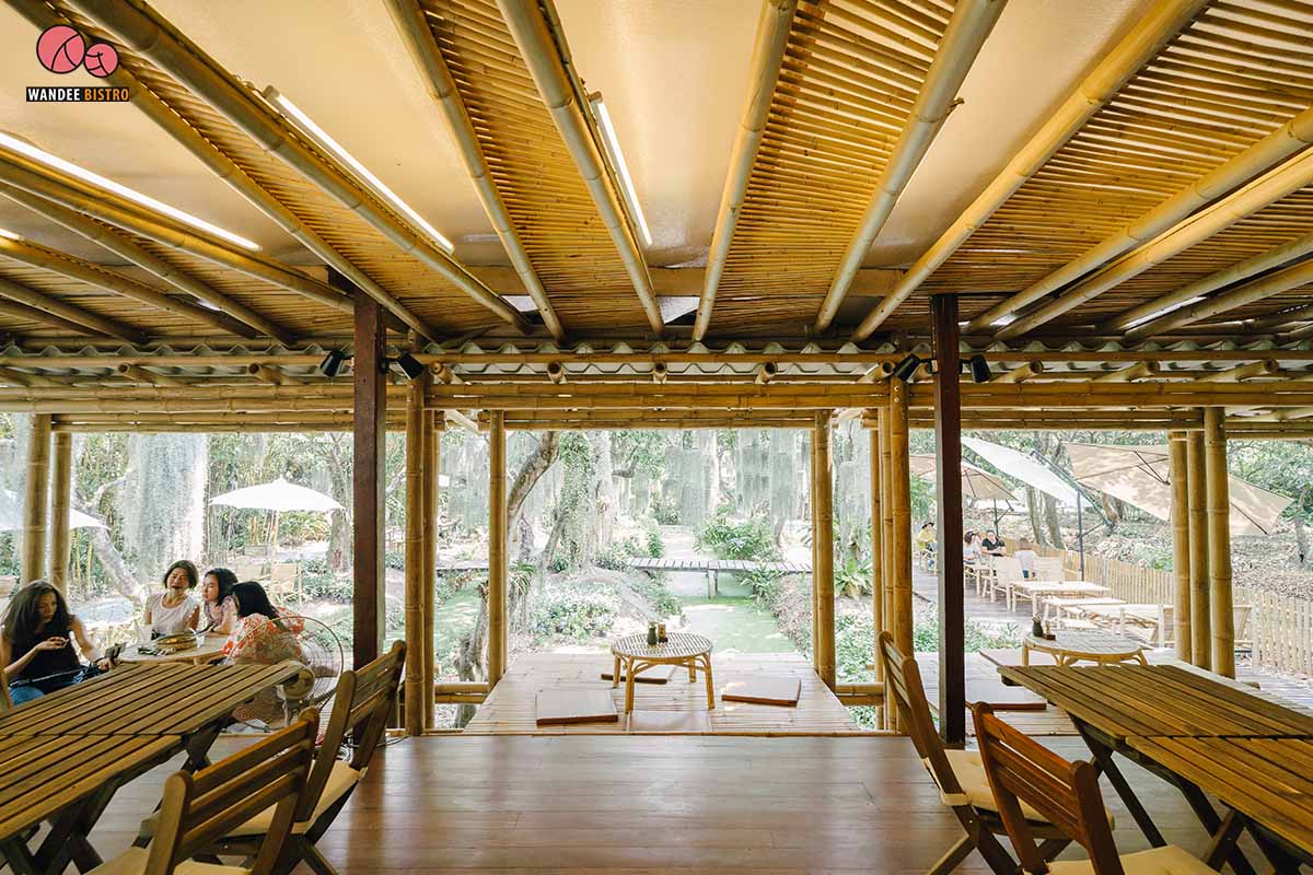 Poomjai Garden ภูมิใจการ์เด้นท์ - ร้านคาเฟ่ในสวนลิ้นจี่ พักผ่อนกับบรรยากาศธรรมชาติ ท่ามกลางต้นไม้นานาพันธุ์