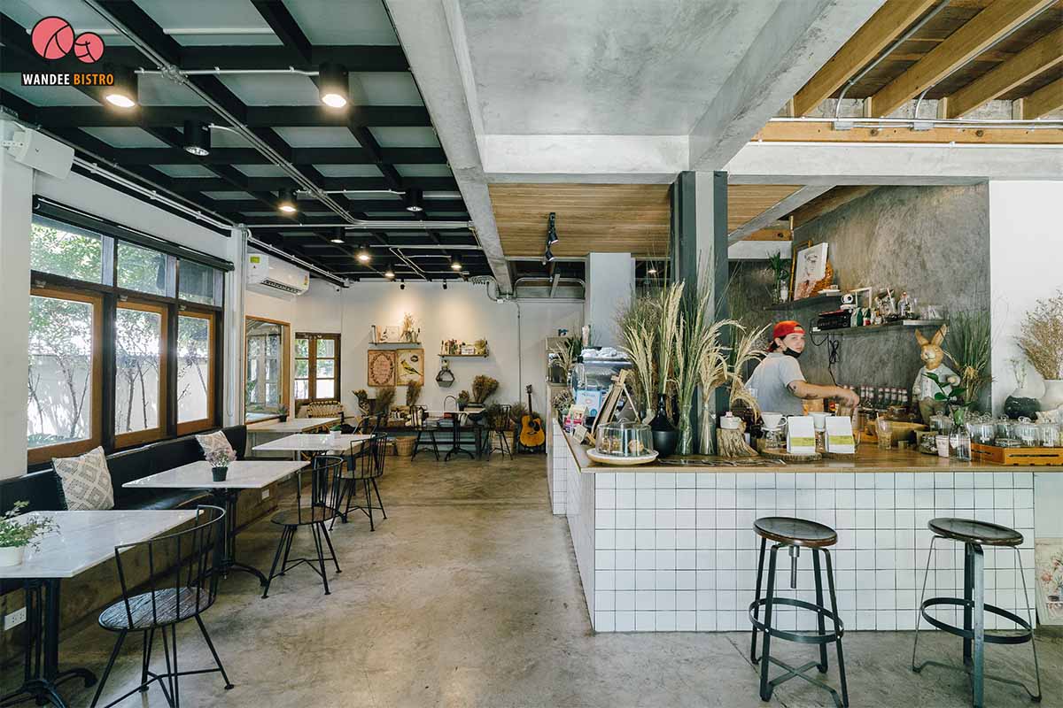 Poet House cafe คาเฟ่ย่านอารีย์ - บ้านหลังน้อยสุดชิลล์ เหมาะกับการพักผ่อน