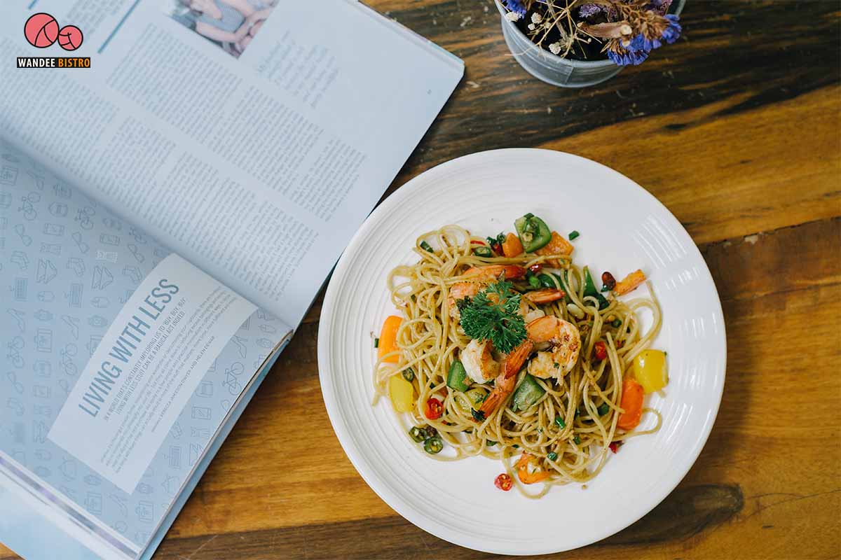 Poet House cafe คาเฟ่ย่านอารีย์ - บ้านหลังน้อยสุดชิลล์ เหมาะกับการพักผ่อน