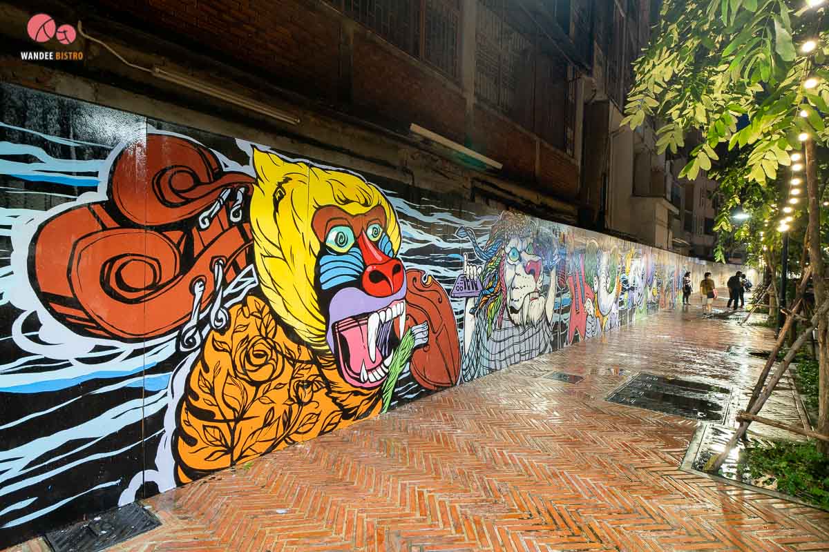 ถนนคนเดินตลาดคลองโอ่งอ่าง Street Art สุดแนว